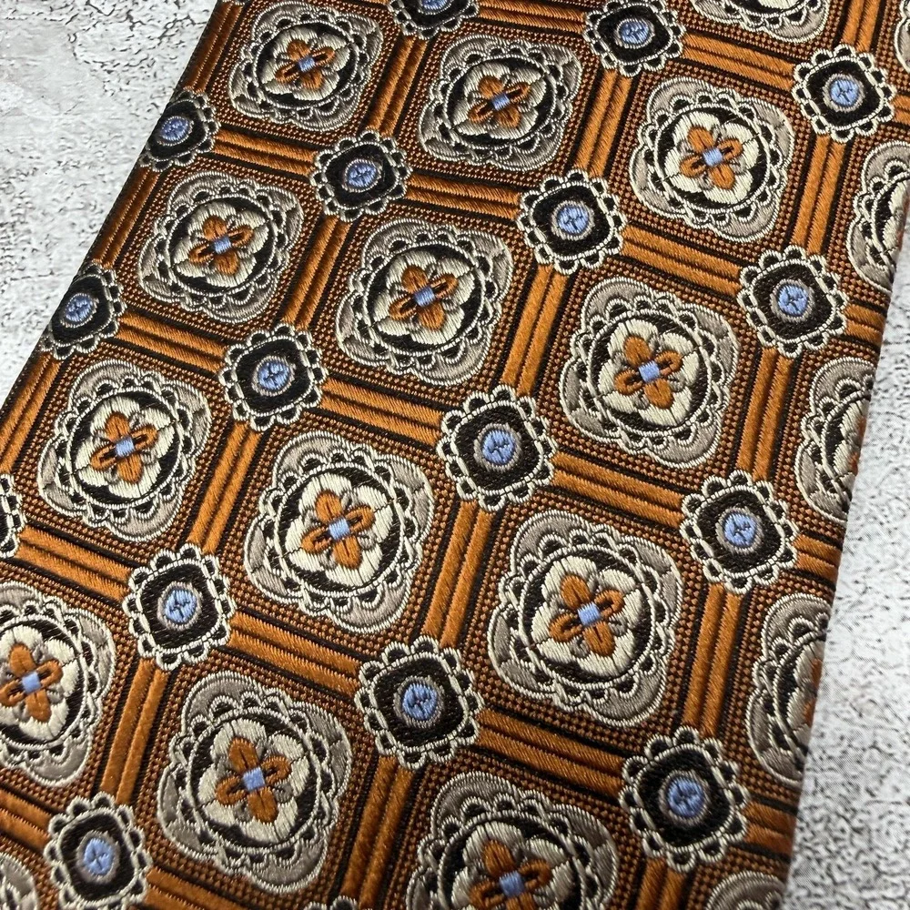 Jos. A. Bank‎ 100% Silk Tie Mens One Size Bronze Geometric Pointed Necktie